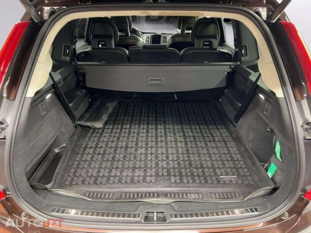 Volvo XC90 T8 INSCRIPTION EXPRESSION