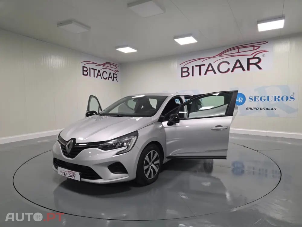 Renault Clio 1.0 TCe Evolution — fotografia 40