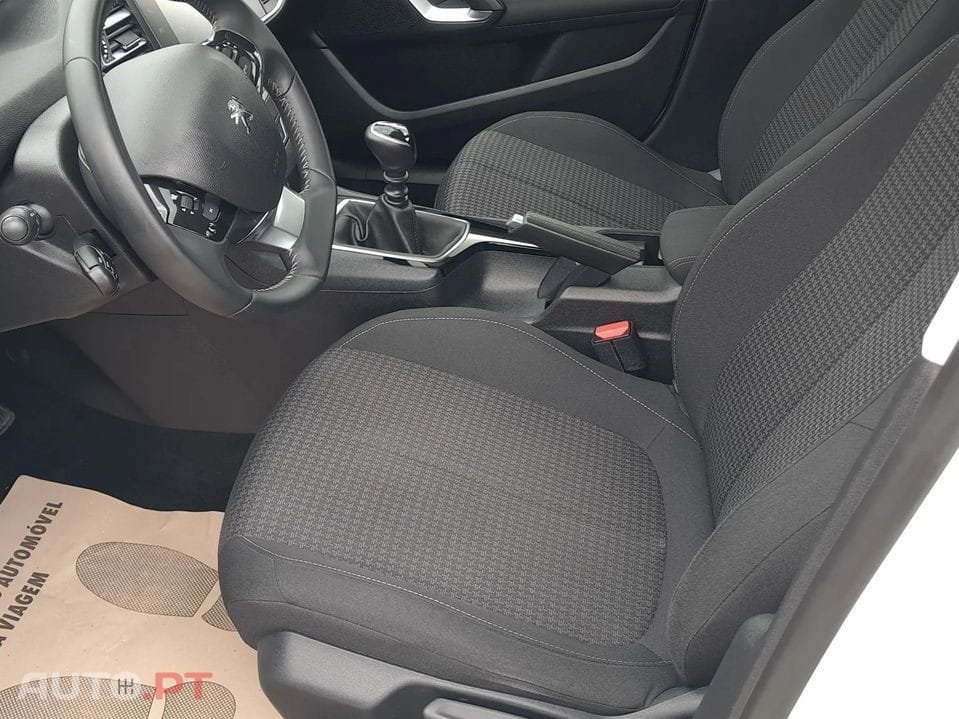 Peugeot 308 1.5 BlueHDi Business Line