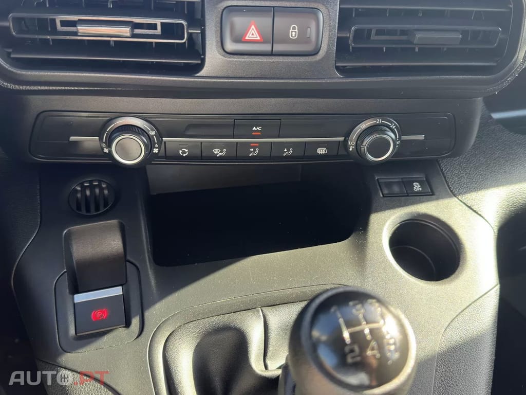 Peugeot Partner  1.6 BlueHdi 3 Lug L1H1