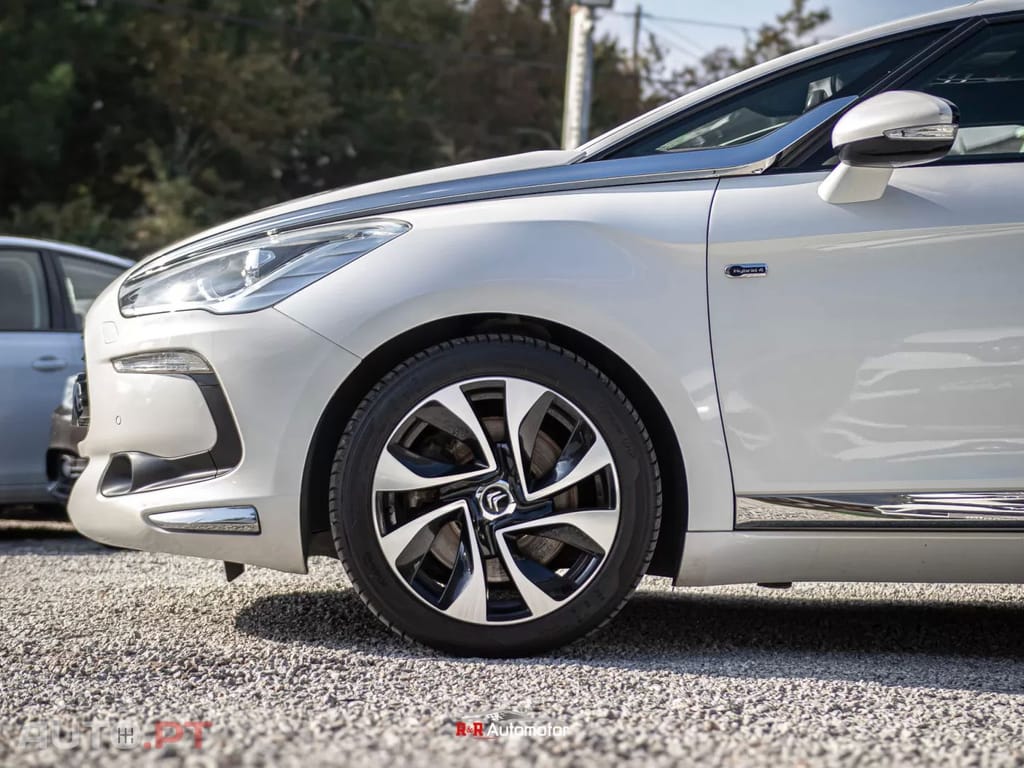 Citroen DS5 2.0 HDi Hybrid4 Sport Chic CMP6