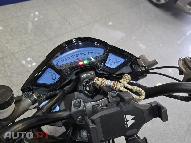 Honda CB black edition