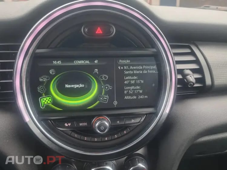 MINI Cooper Cooper D Auto