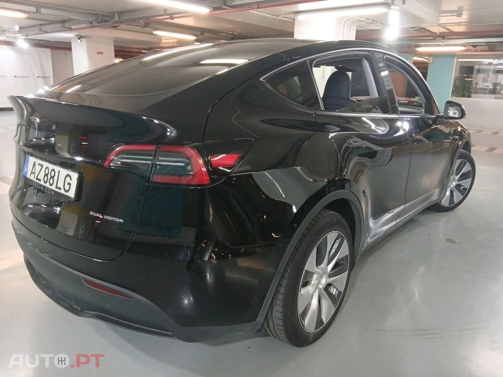 Tesla Model Y Long Range Tração Integral