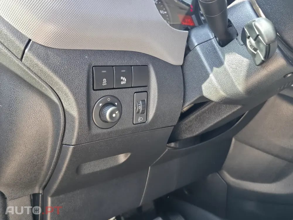 Peugeot Partner 1.6 BlueHDi Confort