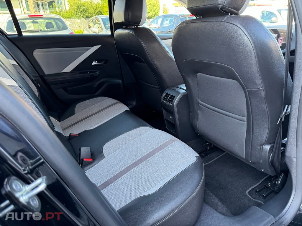 Opel Astra 1.5 D Elegance Aut.