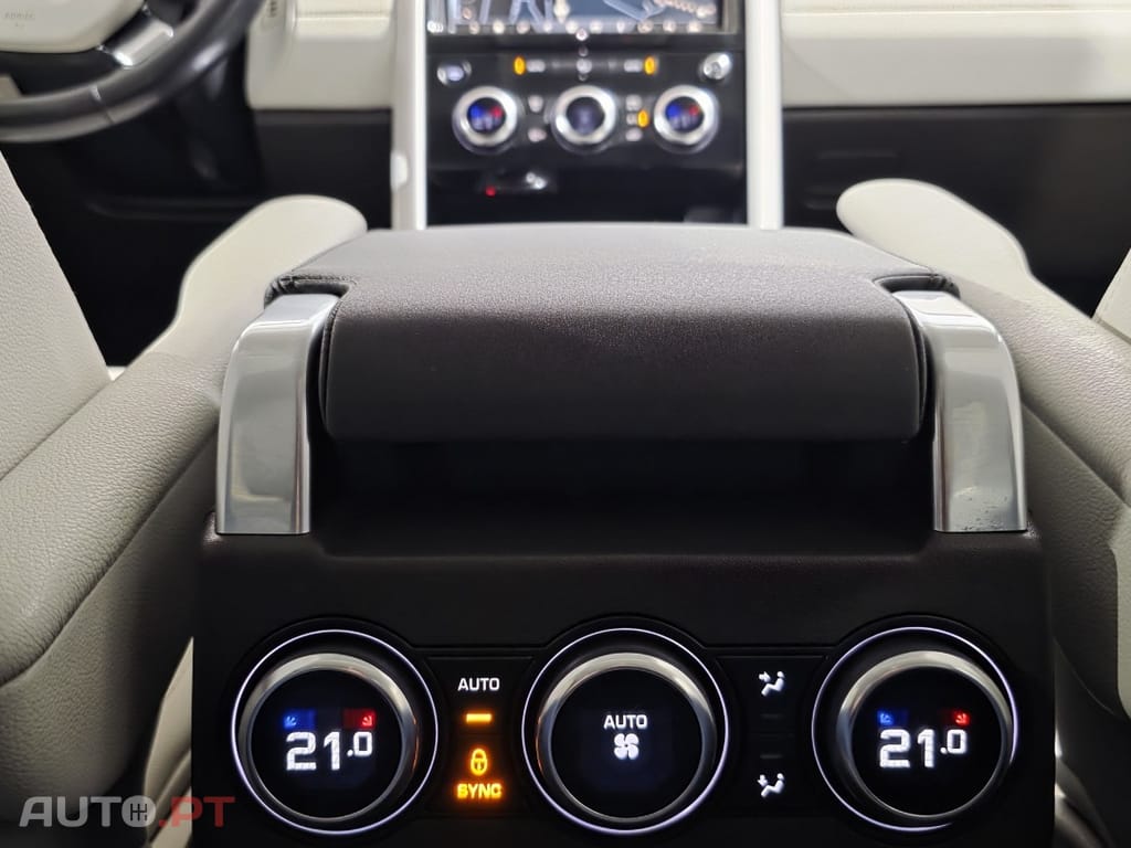 Land Rover Discovery 2.0 SD4 HSE Luxury Auto