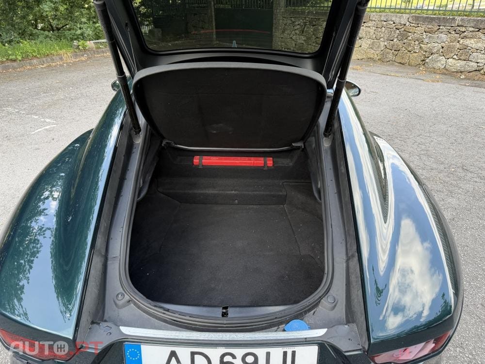Jaguar F-Type 2.0 i4 R-Dynamic