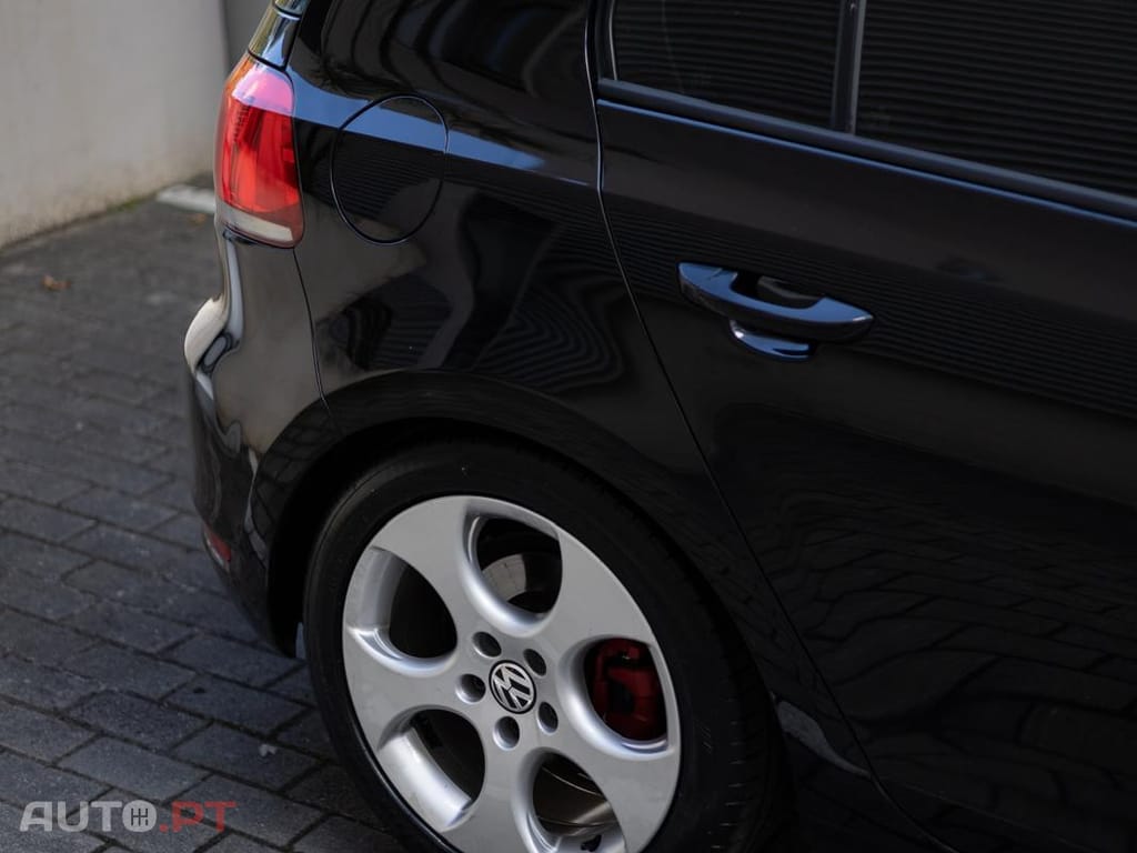 Volkswagen Golf 2.0 GTI DSG