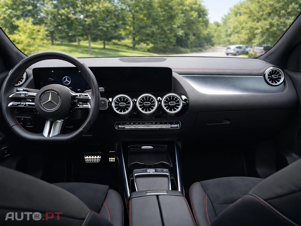 Mercedes-Benz EQA 300 3M AMG Advanced Line