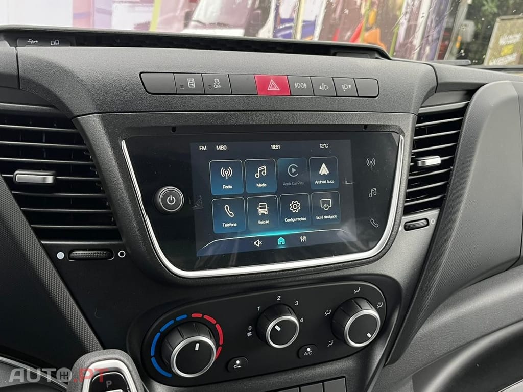 Iveco Daily PLATAFORMA 1000 KG