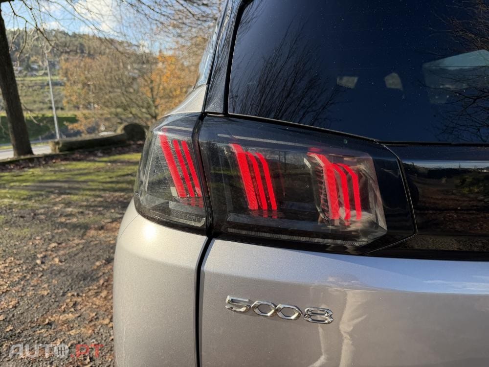 Peugeot 5008 1.2 Hybrid Allure Pack e-DCS6