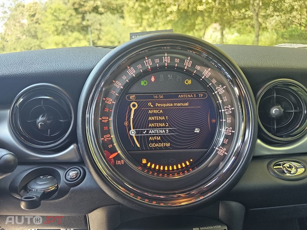 MINI Cabrio John Cooper Works