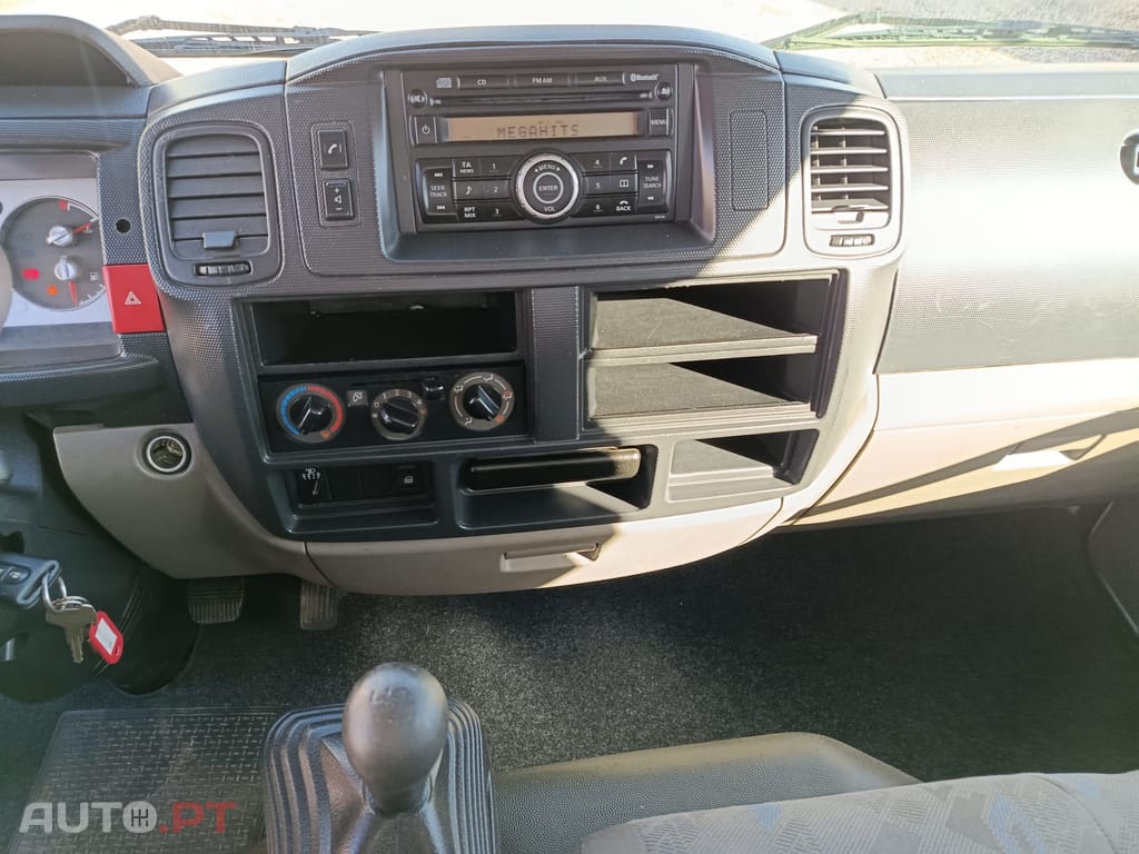 Nissan Cabstar 2.5 DCI 130cv Basculante
