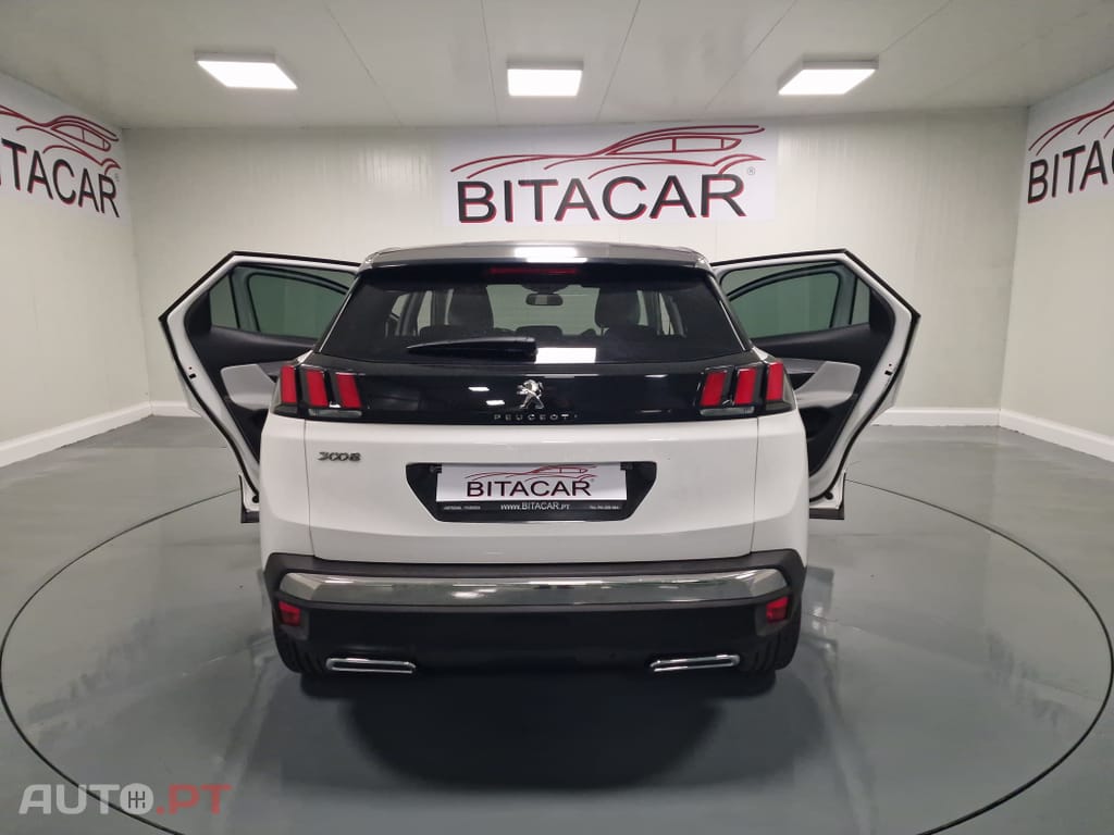 Peugeot 3008 1.5 BlueHDi Allure