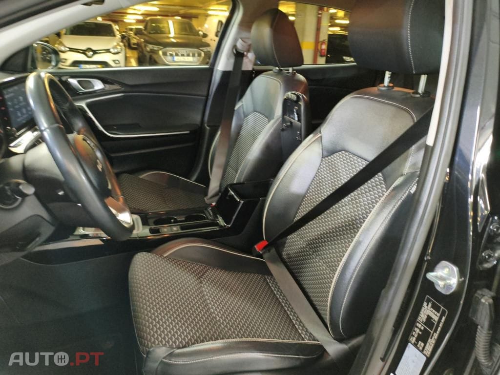 Kia Xceed 1.6 GDi PHEV Drive