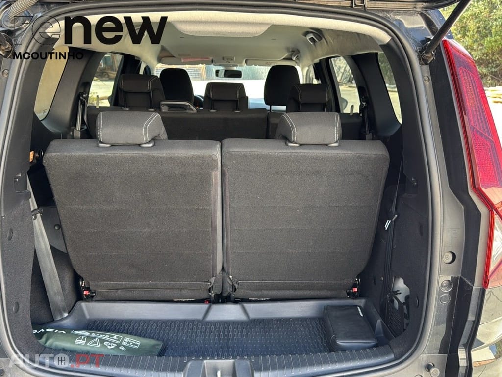 Dacia Jogger JOGGER Essential ECO-G 100 (GPL) 7 lugares