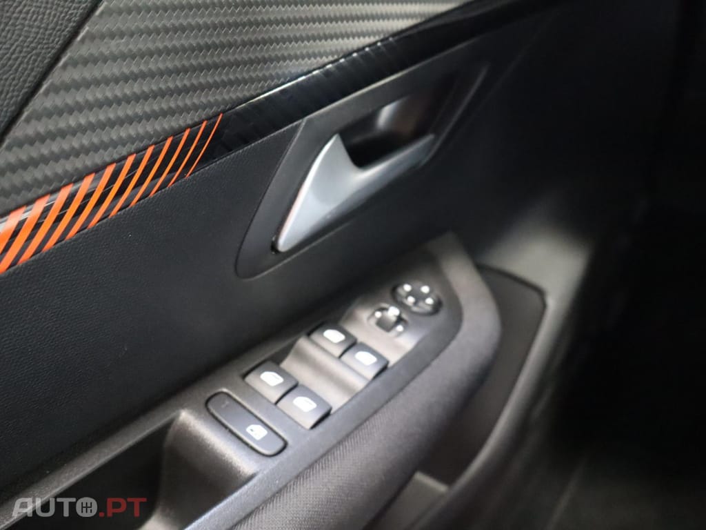 Peugeot 208 Active Versão Eléctrica