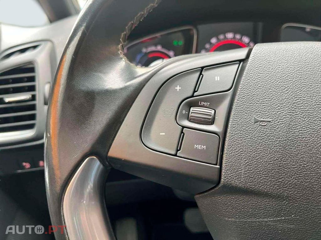 DS DS5  2.0 HDi Hybrid4 Business Class
