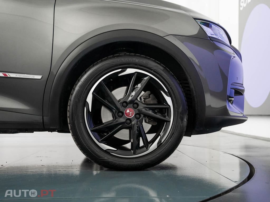 DS DS7 Crossback E-Tense Performance Line EAT8