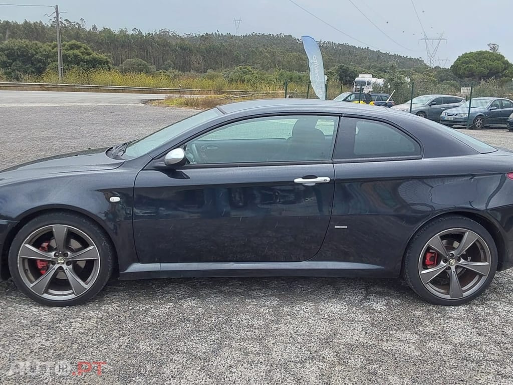 Alfa Romeo GT 1.9 JTD M-JET Q2 Distinctive