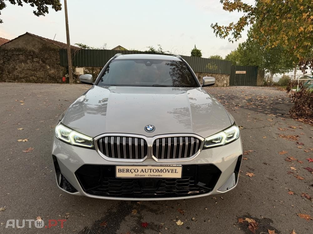 BMW 330 e Touring Pack Desportivo M Auto