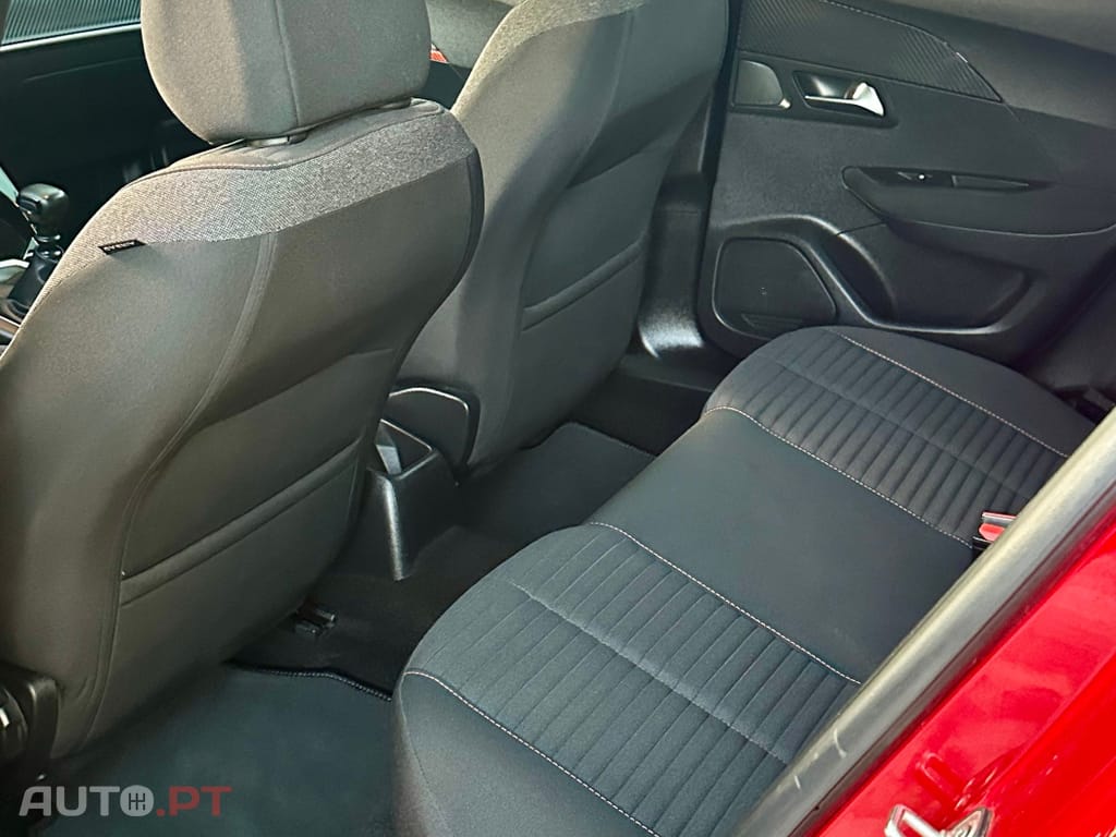 Peugeot 2008 1.2 PureTech Active Pack