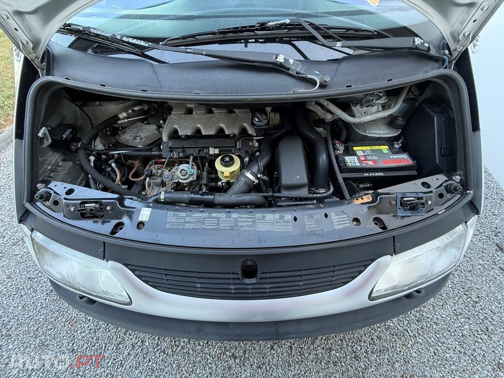 Renault Grand Espace RT 2.2 dT