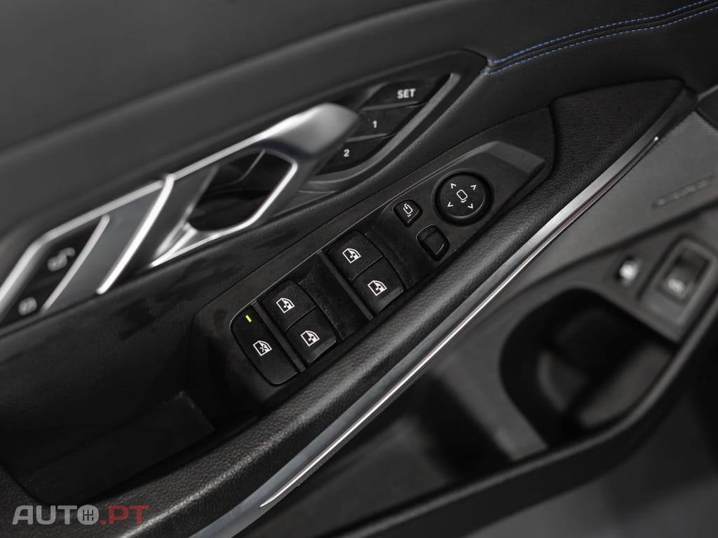 BMW 330 e Touring Pack M Auto