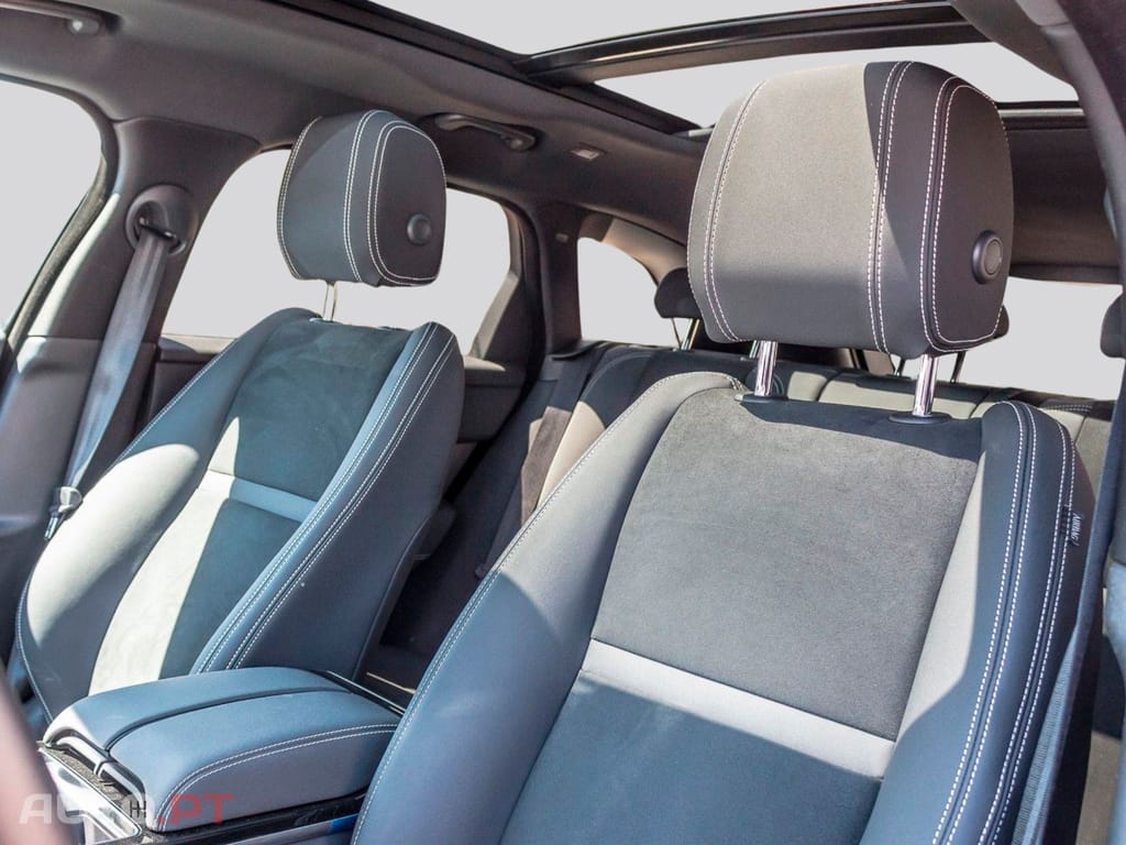 Land Rover Velar I.V.A DEDUTIVEL P400e AWD