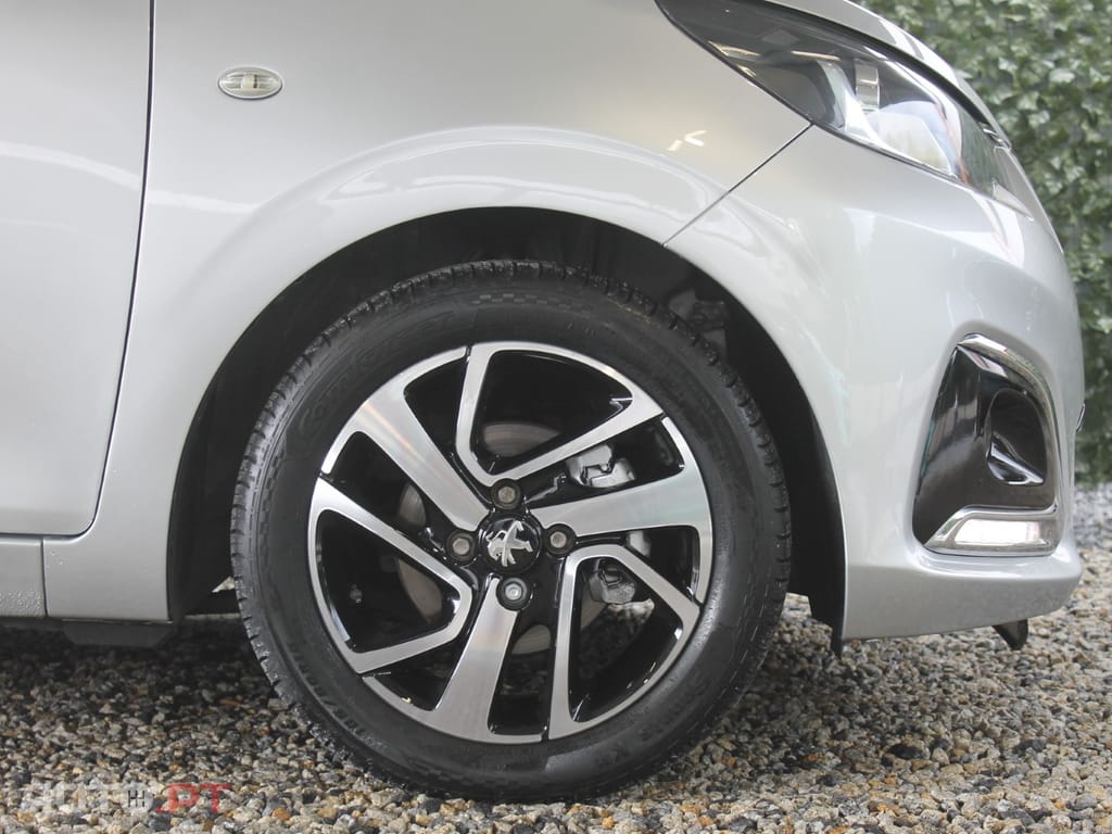 Peugeot 108 1.2 PureTech Allure