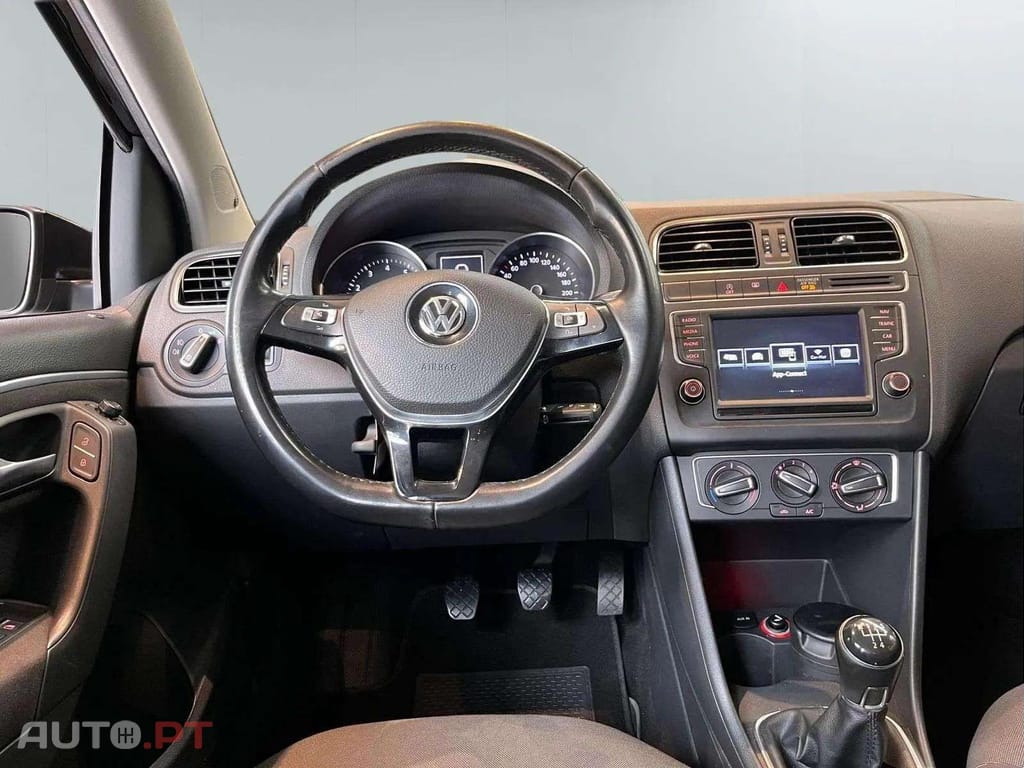 Volkswagen Polo 1.2 Tsi R-LINE