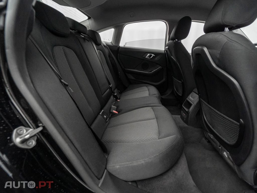 BMW 216 d Advantage