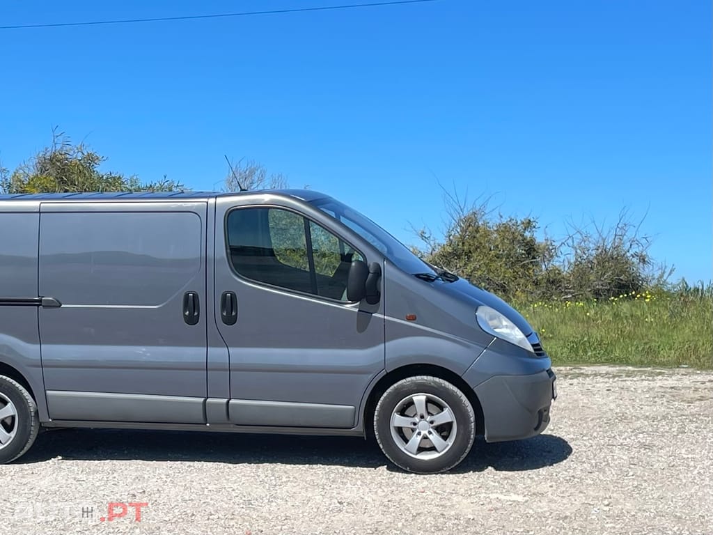 Opel Vivaro Furgones