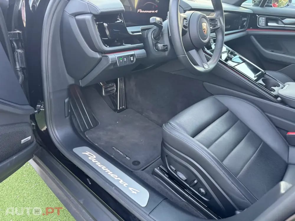 Porsche Panamera 4 E-Hybrid