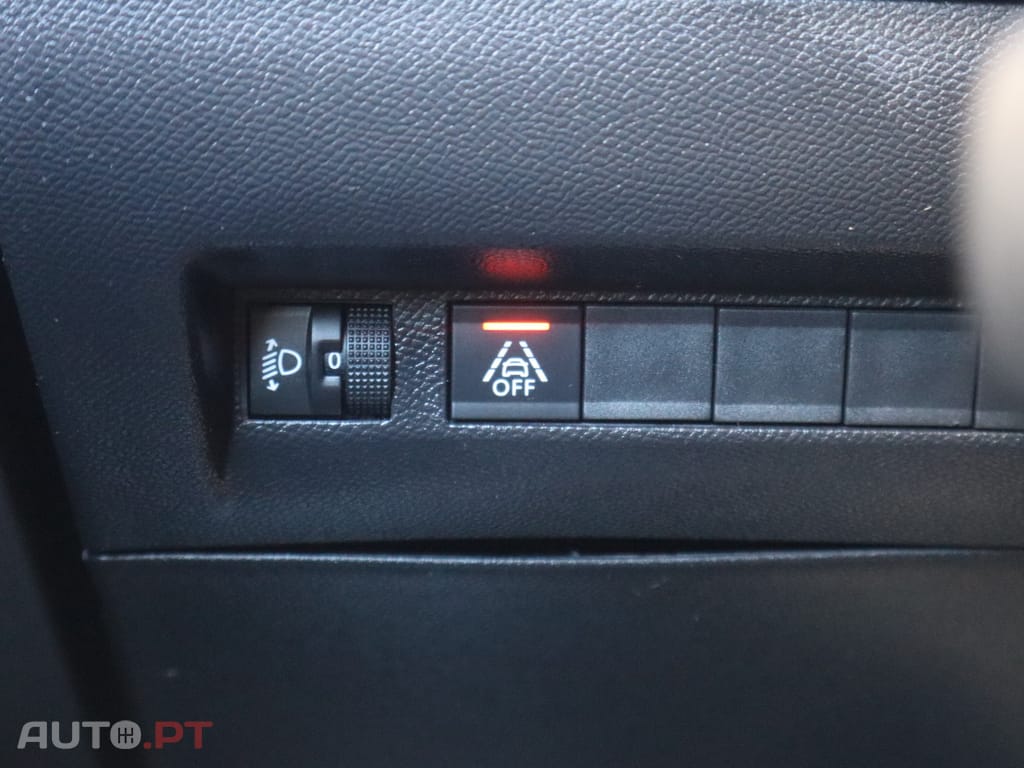 Peugeot E-208 50 kWh Allure