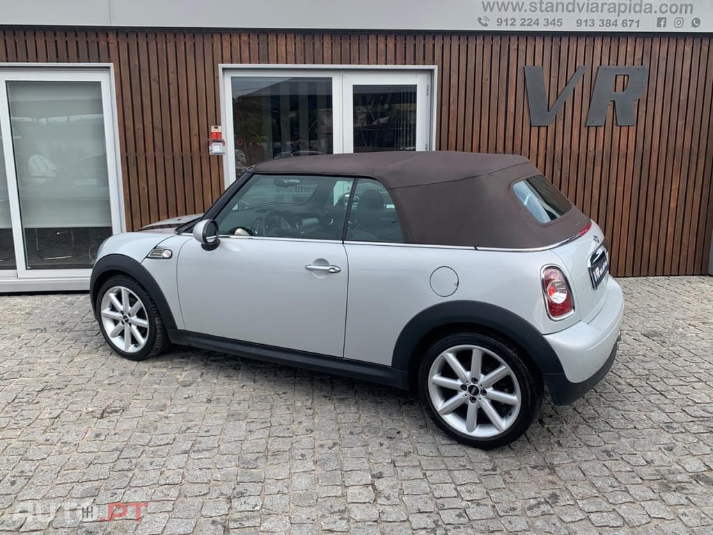 MINI Cabrio Cooper D
