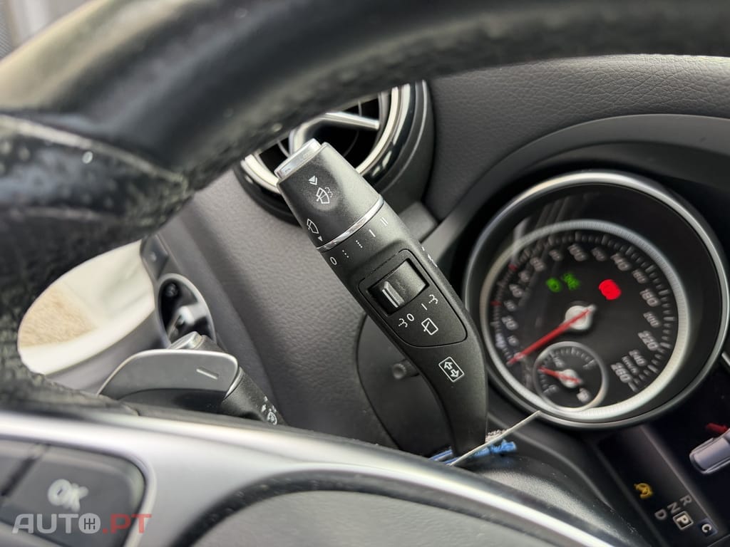 Mercedes-Benz CLA 180 d Shooting Brake AMG Line Aut.