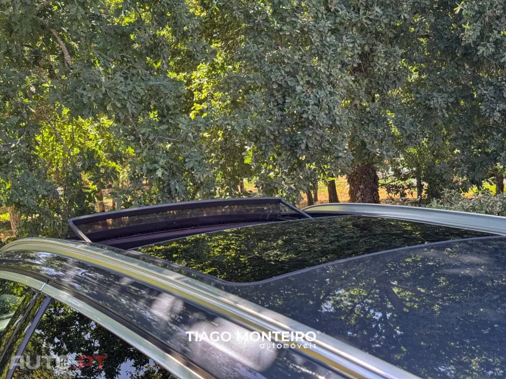 BMW 330 e Pack Desportivo M Auto