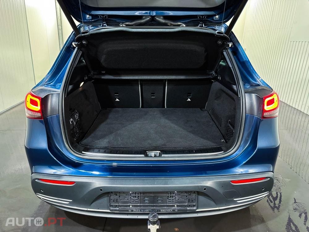 Mercedes-Benz EQA 250+ Electric Art