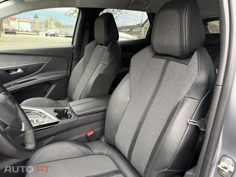 Peugeot 3008 1.2 PureTech Allure Pack EAT8