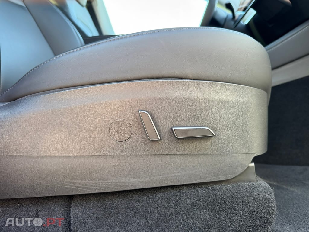 Tesla Model Y Long Range Tração Integral