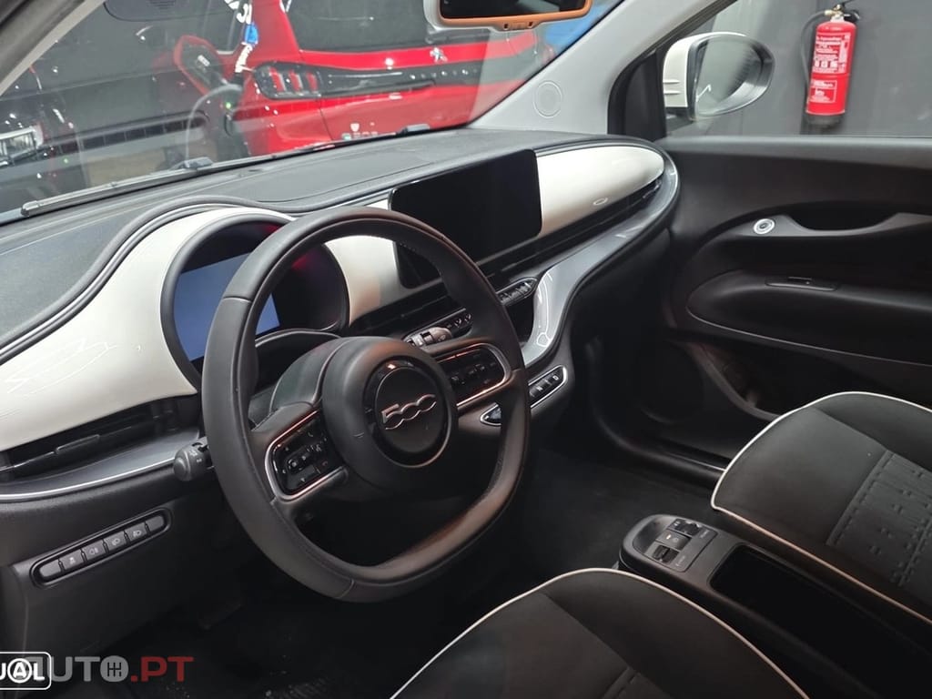 Fiat 500e 42 kWh Icon