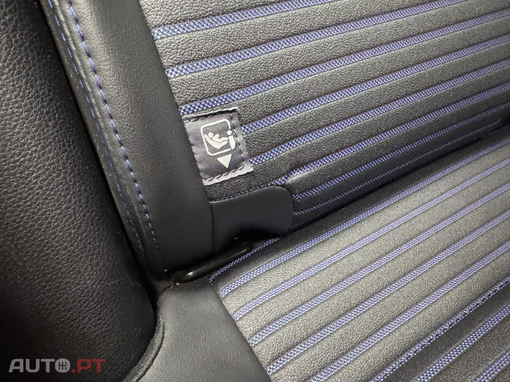 Toyota RAV4 HDF Square Collection