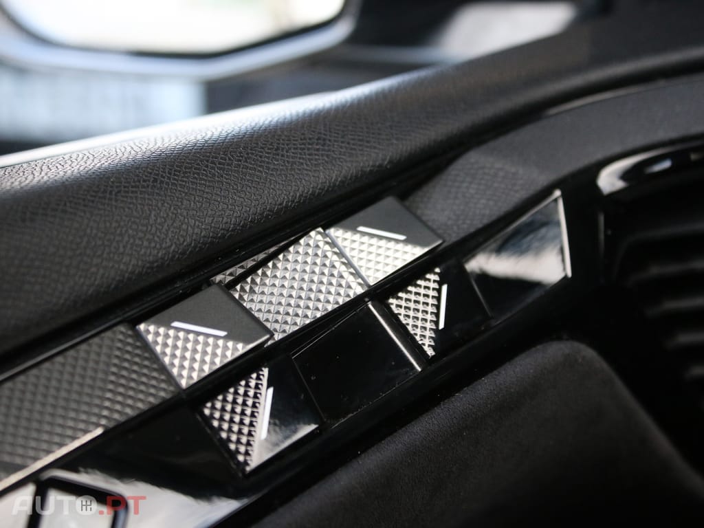 DS DS4 1.2 PureTech Performance Line EAT8