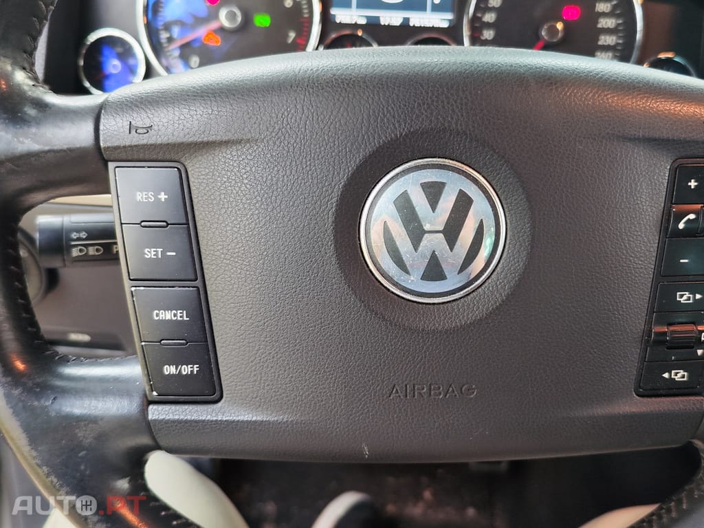 Volkswagen Touareg V8 Tiptronic