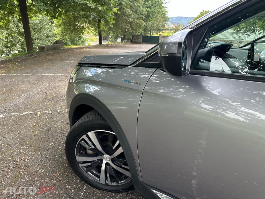 Peugeot 3008 1.6 Hybrid4 GT Pack e-EAT8