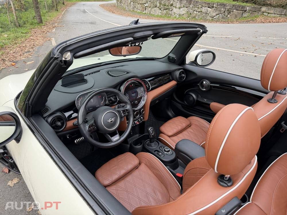 MINI Cabrio John Cooper Works Premium P. JCW Plus