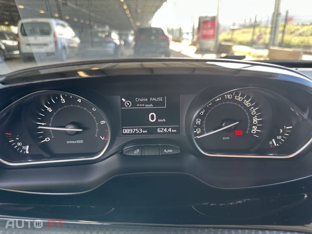 Peugeot 2008 1.2 PureTech Style