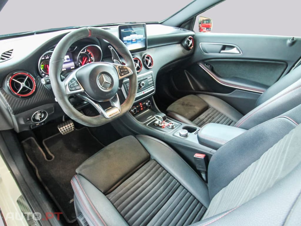 Mercedes-Benz A 45 AMG 4Matic Speedshift